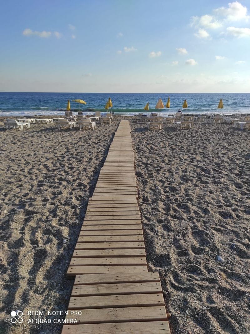 Квартиры в новом жилом комплексе с частным пляжем (006466) — фото 10