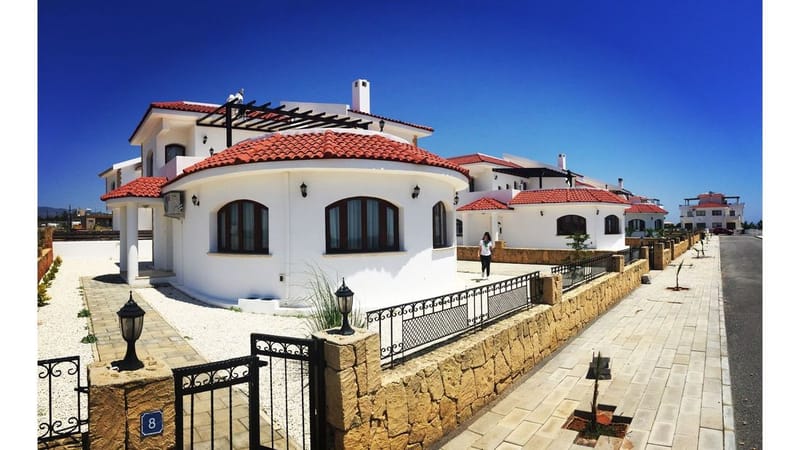 Роскошная вилла 3+1 в живописном районе Искеле, Бахчелер (014491) — фото 1