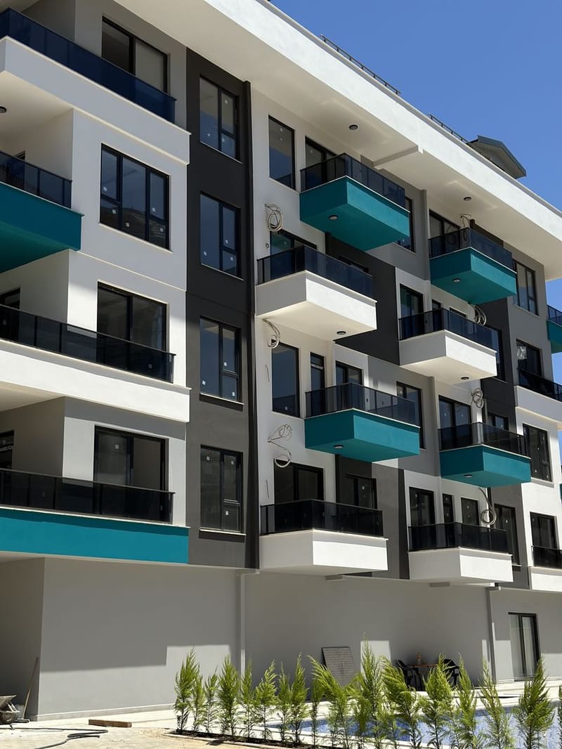 Уютная квартира с мебелью и техникой в готовом жилом комплексе в центре Алании (30200) — фото 2