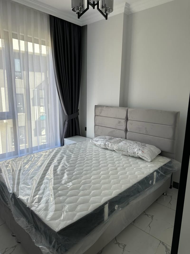 Уютная квартира с мебелью и техникой в готовом жилом комплексе в центре Алании (30200) — фото 1