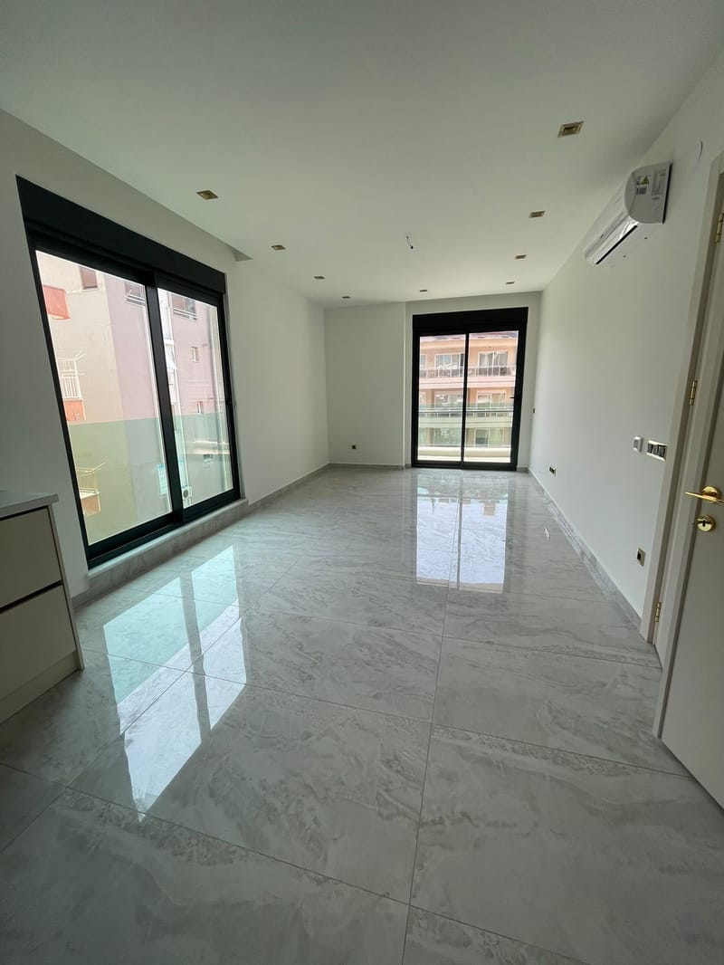 Стильная квартира 2+1 в элегантном жилом комплексе в центре Алании (31700) — фото 1