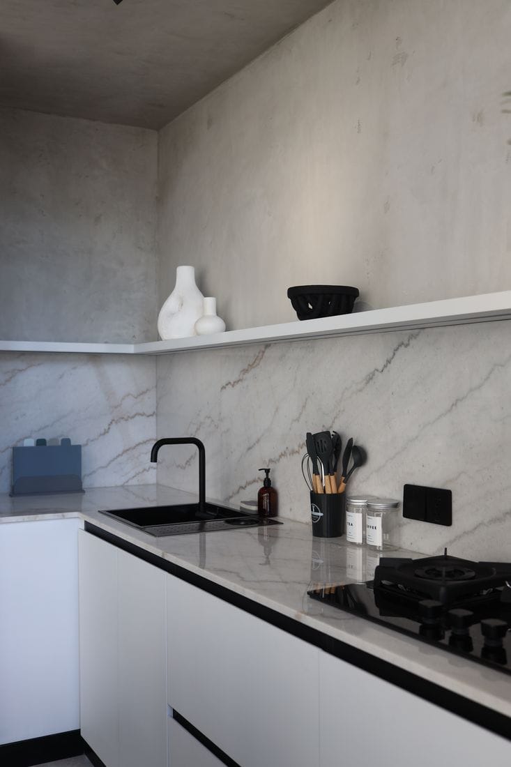 Комплекс таунхаусов с частными бассейнами в Чангу, Бали (002505) — фото 21