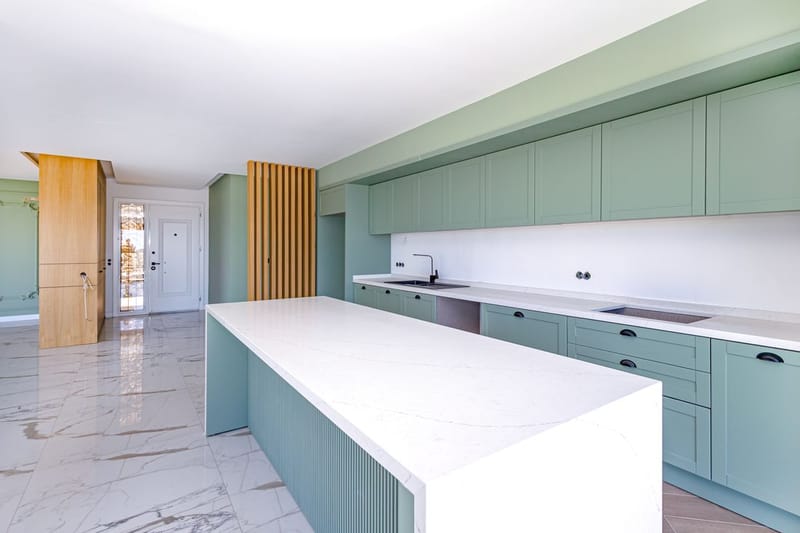 Шикарная вилла с видом на горы и море на продажу в районе Каргыджак (004422) — фото 28